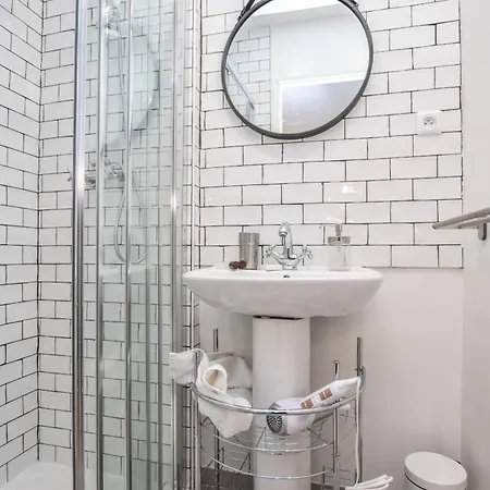 Appartamento Elegant - 3br-8p - Gare De L'est Parigi