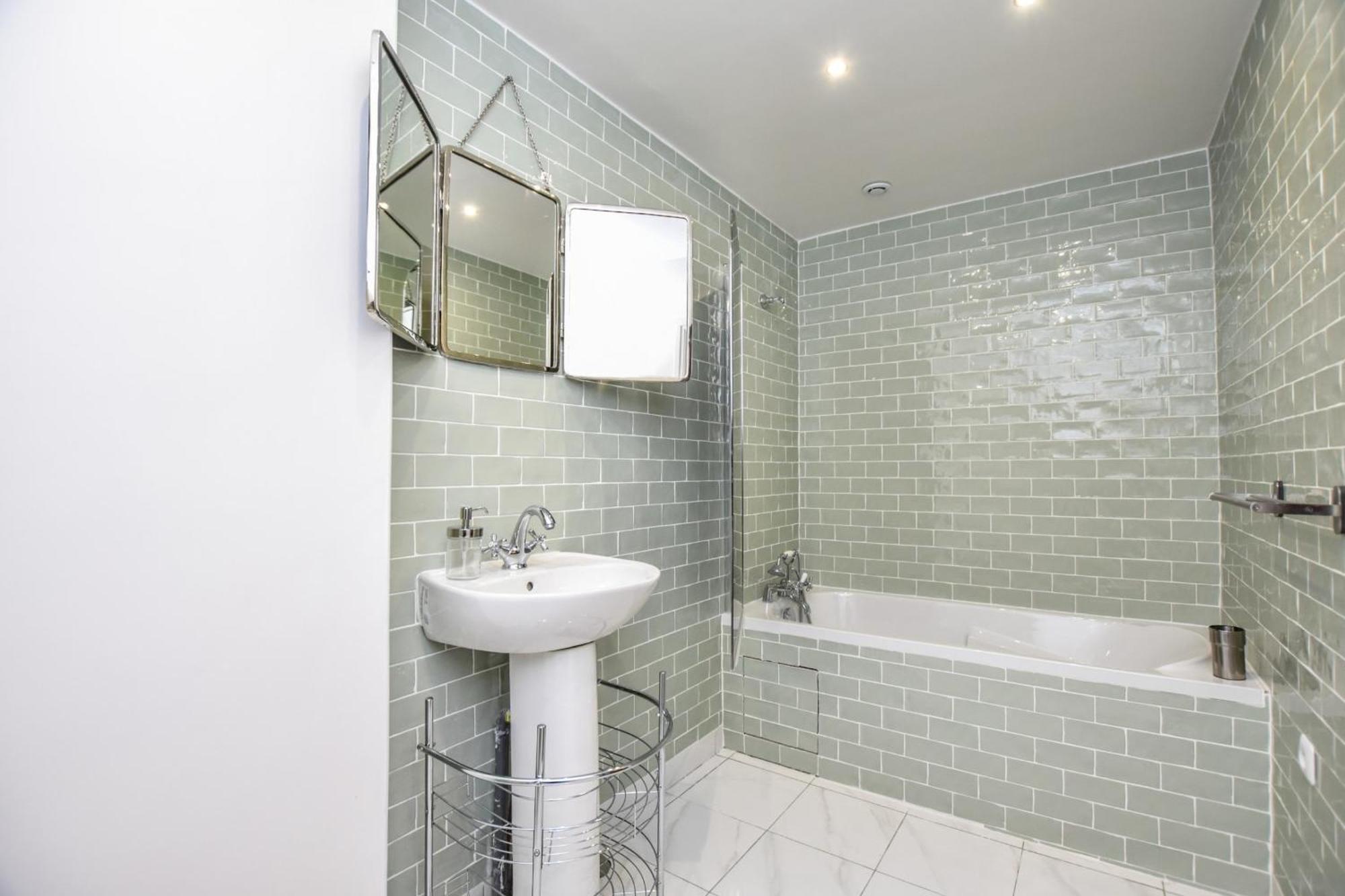 Appartamento Elegant - 3br-8p - Gare De L'est *